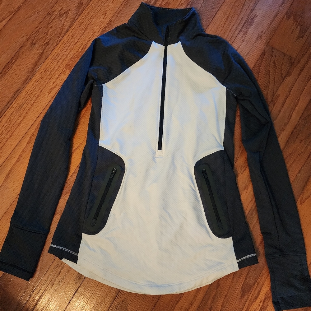 Under Armour cold gear long sleeve 1/4 zip XS